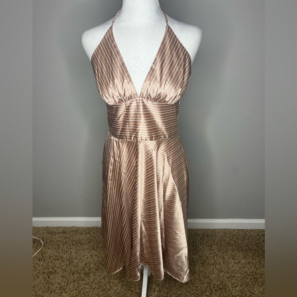 Alyn paige halter dress